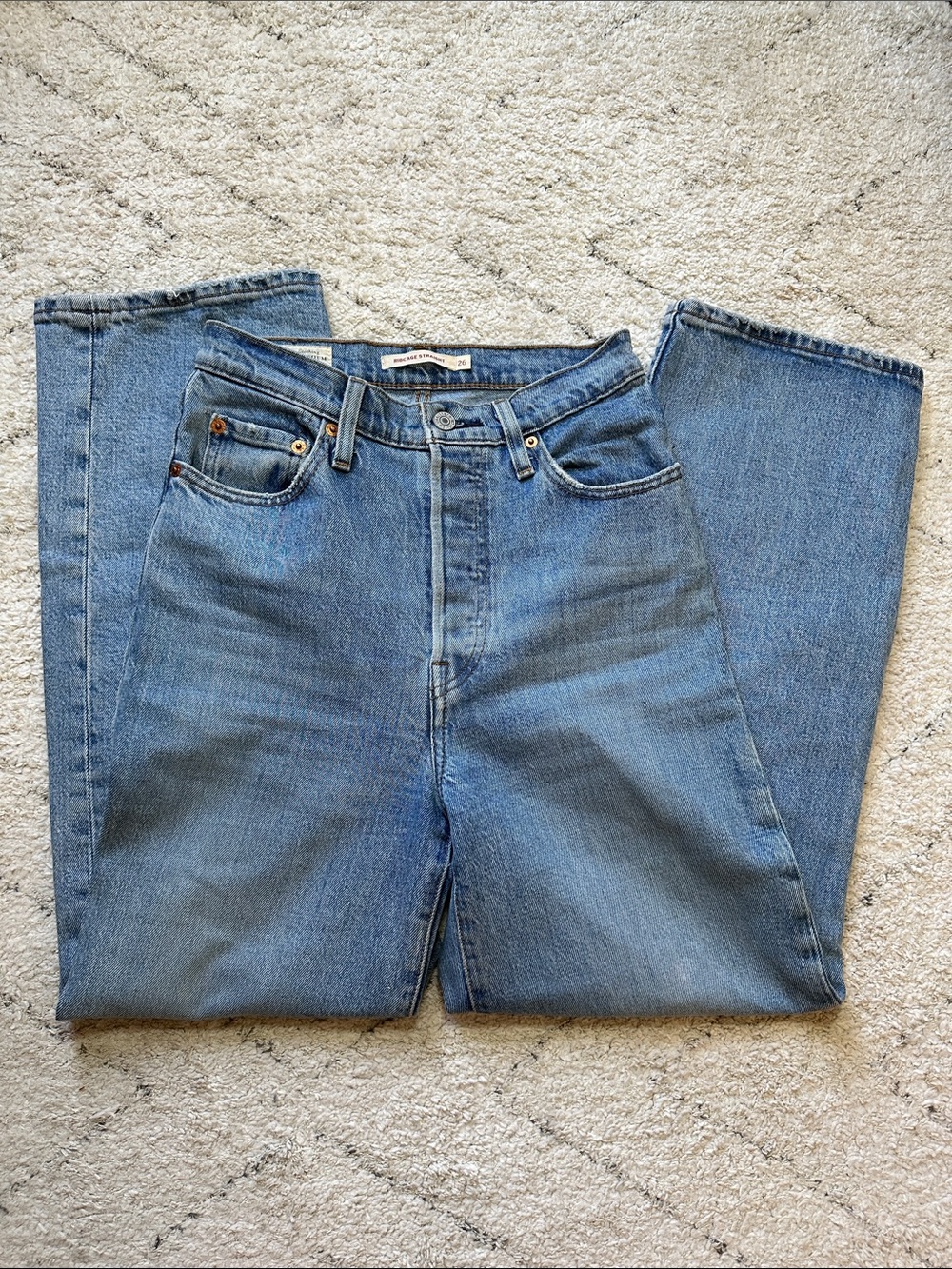Levi’s Ribcage Straight High Rise Classic Light Blue Distressed Denim Leg Jeans